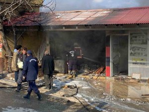 Çamlıyayla’da Korkutan Yangın
