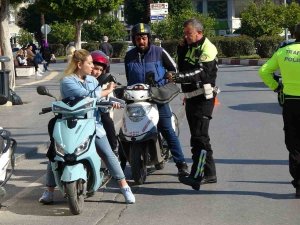 Manavgat’ta Denetlenen 300 Motosikletten 26’sına Ceza Uygulandı