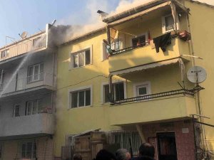 3 Katlı Binada Yangın Paniği