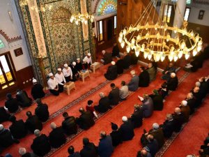 Depremde Hayatını Kaybedenler İçin Kur’an Okundu