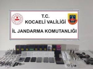 Kocaeli’de 200 Bin Lira Değerinde Kaçak Elektronik Ürün Ele Geçirildi