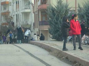 Konya’daki Deprem Aksaray’ı Da Salladı