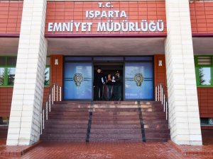 Depremzedeleri Sahte Kiralık Ev İlanıyla Dolandıran Zanlı Tutuklandı