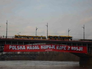Greenpeace Aktivistleri: "Polonya Hala Rus Petrolü Satın Almaya Devam Ediyor"