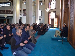 Depremde Hayatını Kaybedenler İçin Ahi Evran Üniversitesi’nde Mevlit Okutuldu