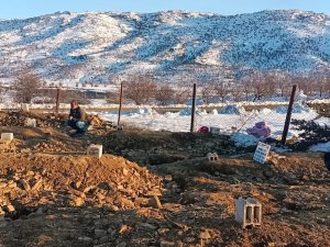 Köyü Vuran Depremde Aynı Aileden 14 Kişi Hayatını Kaybetti
