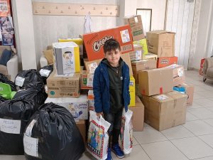 Batman’da Öğretmen Ve Velilerden Depremzede Çocuklara Oyuncak