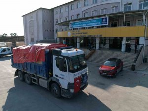 Her Gün 300 Aile Yardım Götürüyorlar