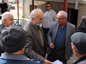 Başkan Kepez İlçe Pazarını Gezdi