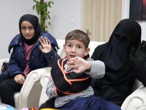 Enkazdan Yaralı Kurtulan Depremzede Çocuklar, Denizli’de Anneleriyle Buluştu