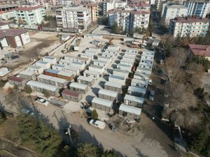 Gökmen Çiçek, "Enkazları Bitirip Pazartesi Günü Bambaşka Bir Elbistan’a Uyanmak İstiyoruz"