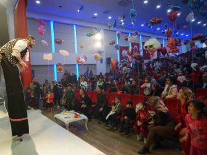 Depremzede Aileler Ve Çocuklar, Düzenlenen Eğlencede Moral Buldu