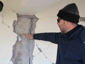 Korkutan İddia: Kolonlarına Ekleme Yapılan Binaya ‘Az Hasarlı’ Raporu Verildi