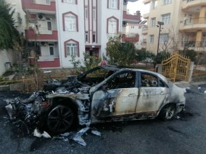Lüks Otomobili Filmleri Aratmayacak Senaryo İle Yakan Şahıs Yakalandı