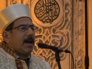 Tarihi Muradiye Camii’nde Depremzedeler İçin Mevlit Okundu