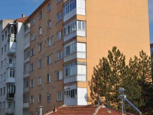 Emlakçılar Müstakil Ve Az Katlı Evlerde Yaşanan Yüksek Talebi Karşılamakta Zorluk Çekiyor