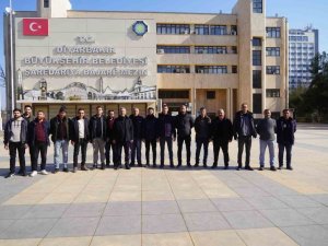 Diyarbakır’dan 22 Kişilik Ekip Hatay’a Hareket Etti