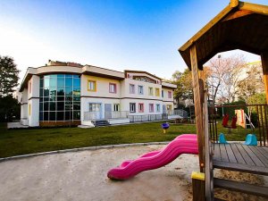 Bayraklı’da Depremzede Minikler Anaokullarına Yerleştirilecek