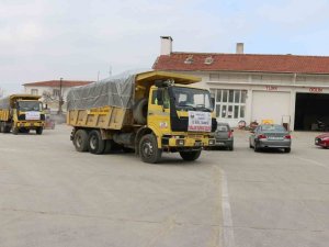Köylülerden Deprem Bölgesine Odun Desteği