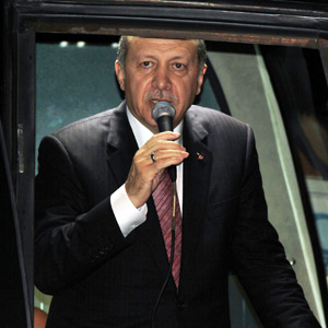 Erdoğan: Dualarınıza İhtiyacım Var, Hangi Dilden Anlıyorlarsa O Dilden Konuşacağız