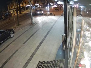 İ̇ki Çocuğun Ağır Yaralandığı Kaza Kameralara Yansıdı