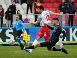 Spor Toto Süper Lig: Ümraniyespor: 0 - Adana Demirspor: 0 (Maç Devam Ediyor)
