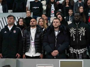 Beşiktaş’ın Yeni Transferleri Maçı Tribünden Takip Etti