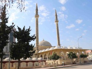 Adana’da 150 Cami Minaresi Ağır Hasar Aldı