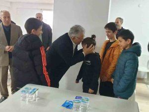 Başkan Büyükkılıç, Depremzedelerin Her Zaman Yanında