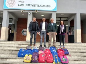 Depremzede Çocukları Yalnız Bırakmadılar