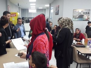İ̇zmir Esnafı Afetzedelere Kol Kanat Gerecek: Her Sektörde İş İmkanı
