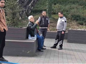 Çekirdek Çöplerini Yere Atan Vatandaşın Savunması Pes Dedirtti