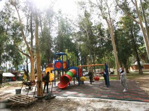 Akyaka’da Depremzede Çocuklar İçin Oyun Parkı