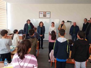 Yılmaz: "Gençlik Kamplarımız Depremzedelerimize Hem Yuva Hem Okul Oldu"