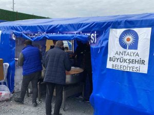 Büyükşehir Belediyesi’nin Deprem Bölgesine Desteği Sürüyor