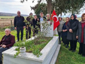 Şehit Jandarma Er Kabri Başında Dualarla Anıldı