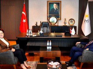 İ̇yi̇ Parti Lideri Akşener, Saadet Partisi Lideri Karamollaoğlu’yla Bir Araya Geldi