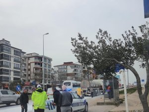 Bandırma’da Yola Asit Döküldü