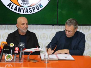 Alanyaspor, Ersun Yanal İle 1.5 Yıllık Sözleşme İmzaladı