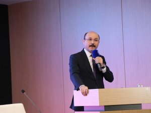 Türk Eğitim-sen Başkanı Geylan: "En Kötü Demokrasi, En İyi İhtilalden İyidir"