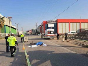 İ̇ş Makinesinin Çarptığı Bisikletli Şahıs Öldü