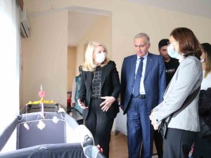 Uni̇cef Genel Direktörü Catherine Russell Depremzede Çocukları Ziyaret Etti