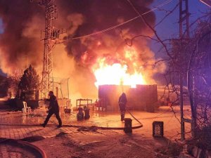 Bursa İtfaiyesi Gece Gündüz İş Başında