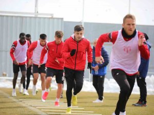 Sivasspor’da Fatih Karagümrük Mesaisi