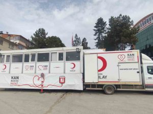 Tosya’da Depremzedeler İçin 450 Ünite Kan Bağışı Yapıldı