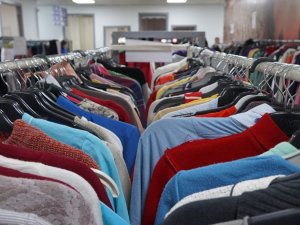 Keçiören Belediyesi Depremzedelerin Kıyafet Taleplerini Karşılıyor