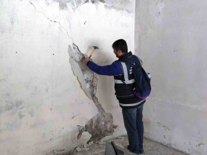 Büyükşehir Ekiplerinden Bin 376 Binada Hasar Tespit Çalışması