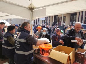 365 Bin Afetzede Samsun Büyükşehir’in Yemek Çadırından Faydalandı