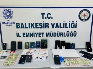 Erdek’te Dolandırıcılık Operasyonu: 5 Tutuklama