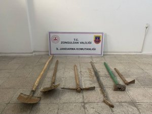 Kaçak Kazı Yaparken Suçüstü Yakalandılar